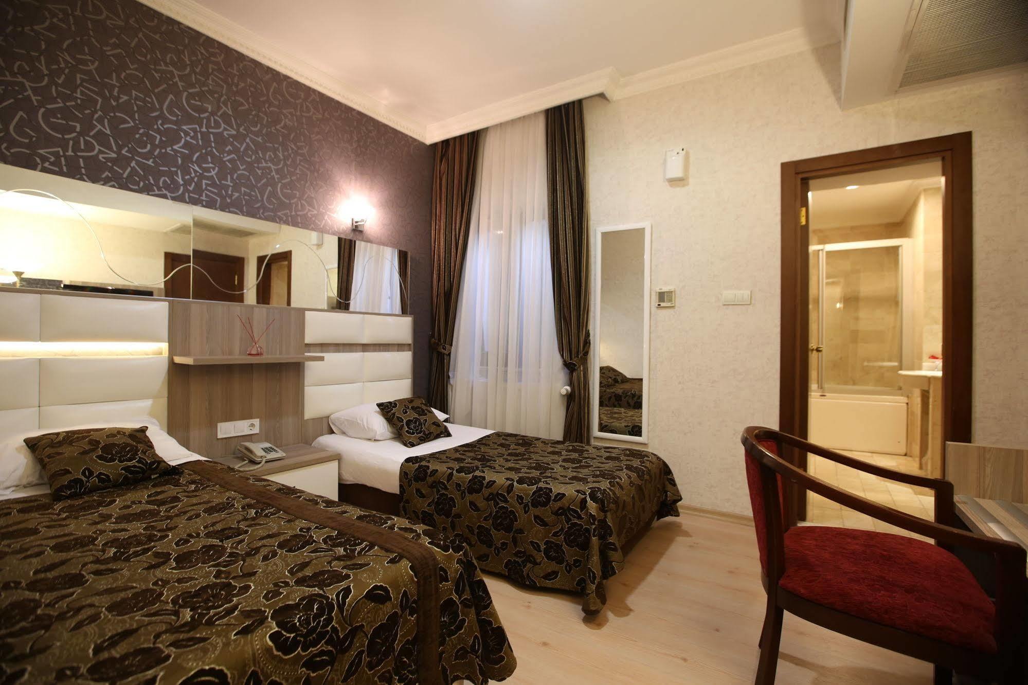 Nil Hotel Istambul Exterior foto